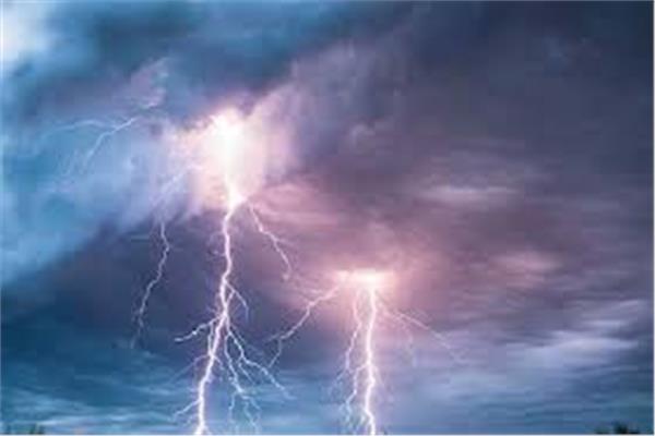 ما مدى صحّة هذا الحديث من أشراط الساعة وهل يتعارض مع القرآن الكريم؟